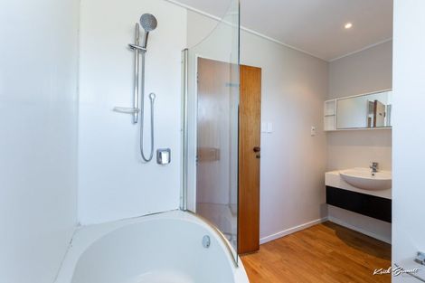 Photo of property in 8b Wai-iti Crescent, Woburn, Lower Hutt, 5010