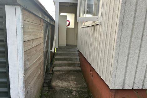 Photo of property in 118 View Road, Sunnyvale, Auckland, 0612
