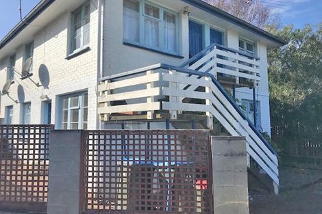 Photo of property in 4/12 Waiohua Road, Greenlane, Auckland, 1061