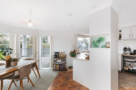 Photo of property in 23a Sunbrae Grove, Mount Maunganui, 3116