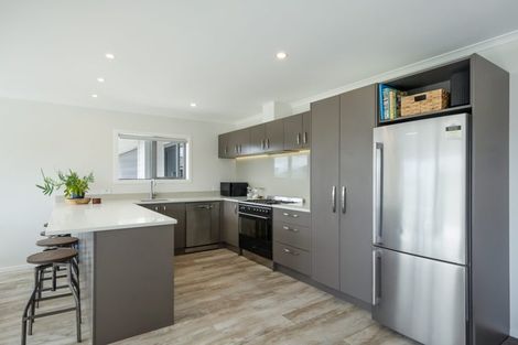 Photo of property in 55 Seagrass Place, Otaki Beach, Otaki, 5512