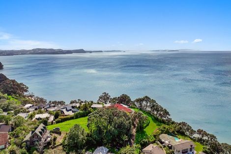 Photo of property in 33 Chelverton Terrace, Red Beach, 0932