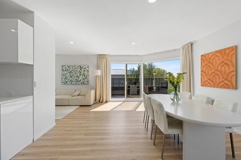 Photo of property in 95 Landsdowne Terrace, Cashmere, Christchurch, 8022