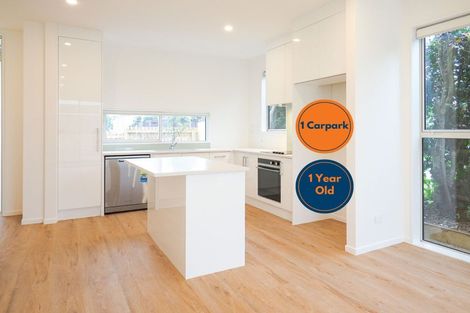 Photo of property in 2/10 Tirimoana Road, Te Atatu South, Auckland, 0602