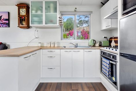 Photo of property in 17 Moana View, Raumanga, Whangarei, 0110