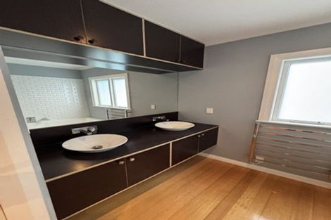 Photo of property in 29 Maida Vale Road, Roseneath, Wellington, 6011