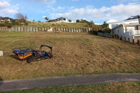 Photo of property in 81 Oteki Park Drive, Welcome Bay, Tauranga, 3112