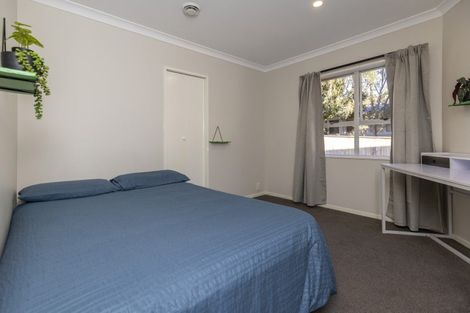 Photo of property in 43 Kaitawa Crescent, Paraparaumu, 5032