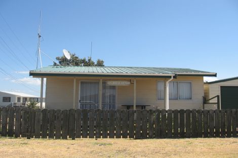 Photo of property in 314 Pukehina Parade, Pukehina, Te Puke, 3189