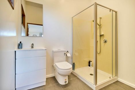 Photo of property in 20 Bay Lair Grove, Island Bay, Wellington, 6023