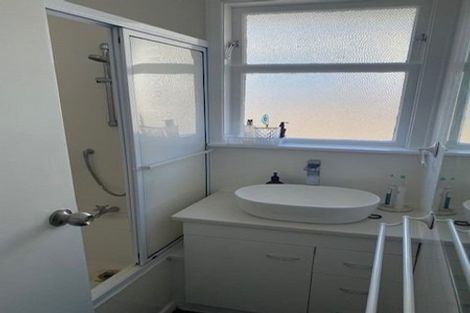 Photo of property in 5 Wakefield Terrace, Tawa, Wellington, 5028