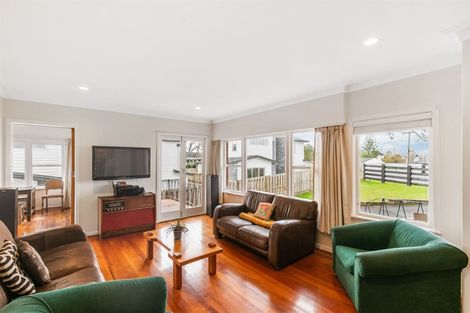 Photo of property in 58 Bleakhouse Road, Howick, Auckland, 2014