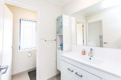 Photo of property in 16 Kapuka Street, Papamoa Beach, Papamoa, 3118