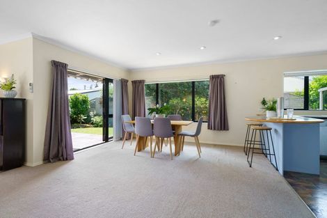 Photo of property in 77 Hall Street, Cambridge, 3434