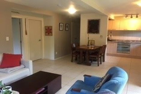 Photo of property in 3/4a Corrella Road, Belmont, Auckland, 0622