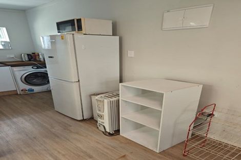 Photo of property in 50 Woodhouse Avenue, Karori, Wellington, 6012