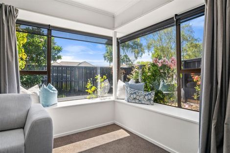 Photo of property in 92 Apsley Drive, Avonhead, Christchurch, 8042