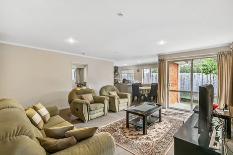 Photo of property in 55a Matipo Road, Te Atatu Peninsula, Auckland, 0610