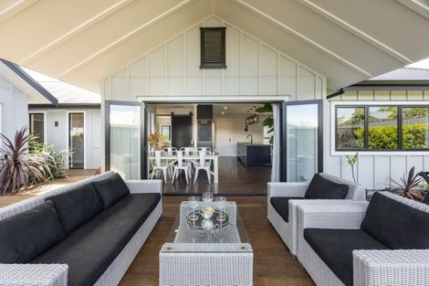 Photo of property in 23 Rich Rise, Havelock North, 4130