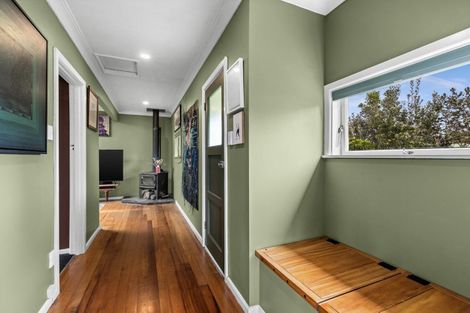 Photo of property in 4 Kuku Street, Te Awanga, 4102