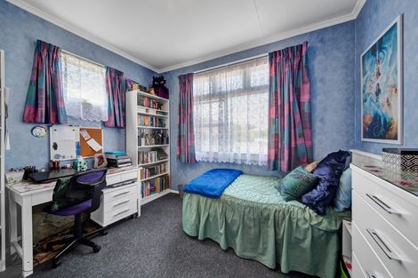 Photo of property in 15 Disraeli Street, Hawera, 4610