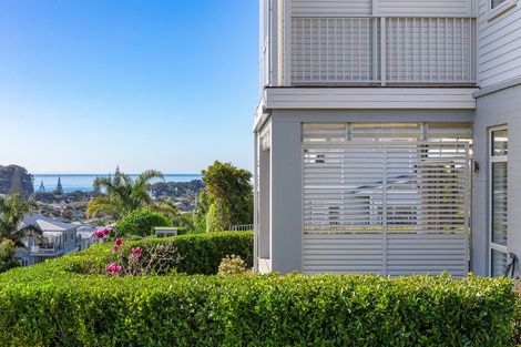 Photo of property in 1 Ocean View Terrace, Orewa, 0931