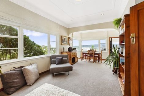 Photo of property in 43 Nevay Road, Miramar, Wellington, 6022