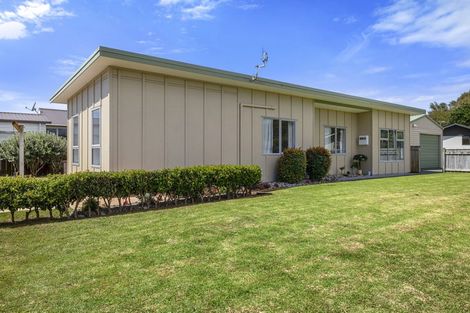Photo of property in 6 Mace Street, Waitara, 4320