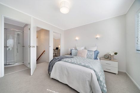 Photo of property in 9 Central Park Drive, Te Atatu South, Auckland, 0610