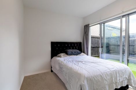 Photo of property in 15 Heri Lane, Westgate, Auckland, 0814