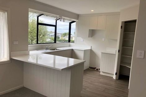 Photo of property in 2/48 Bayswater Avenue, Bayswater, Auckland, 0622