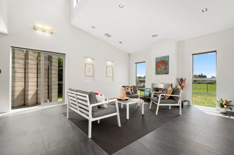 Photo of property in 115 Oriental Parade, Papamoa Beach, Papamoa, 3118