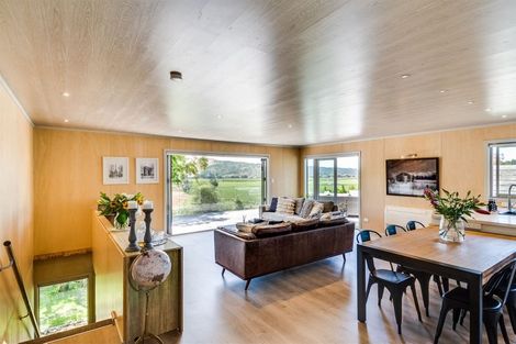 Photo of property in 304 Hill Road, Eskdale, Napier, 4182