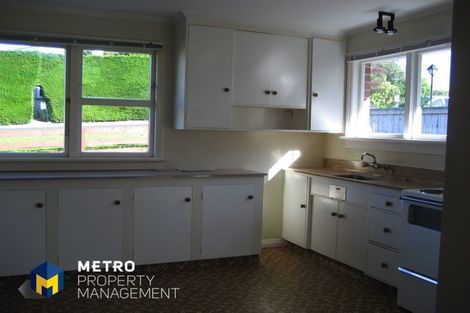 Photo of property in 27 Glendevon Place, Vauxhall, Dunedin, 9013