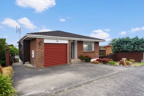 Photo of property in 1/74 Dalwhinnie Parade, Highland Park, Auckland, 2010