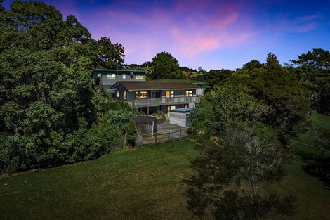 Photo of property in 49a Brian Crescent, Stanmore Bay, Whangaparaoa, 0932