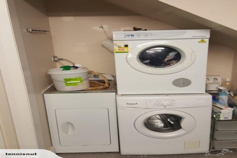 Photo of property in 77a Creswick Terrace, Northland, Wellington, 6012