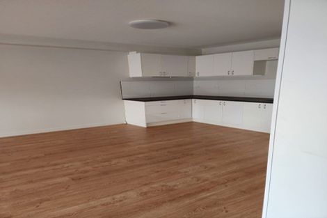 Photo of property in 46 Spinnaker Drive, Te Atatu Peninsula, Auckland, 0610