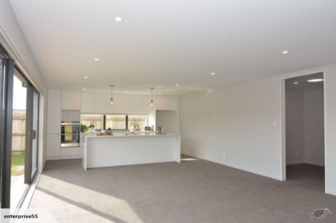 Photo of property in 33 Kingsbridge West, Burwood, Christchurch, 8083