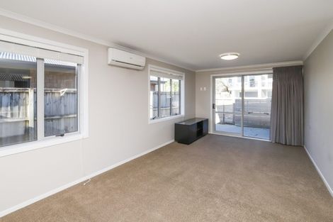 Photo of property in 9/27 Jones Crescent, Melville, Hamilton, 3206