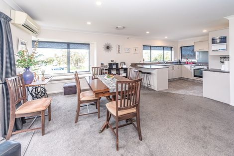 Photo of property in 192 Parsons Street, Tawhero, Whanganui, 4501