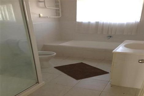 Photo of property in 76 Pitt Avenue, Clendon Park, Auckland, 2103