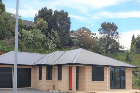 Photo of property in 3 Frederick Place, Whalers Gate, New Plymouth, 4310