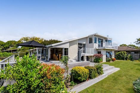 Photo of property in 50d Karina Road, Merrilands, New Plymouth, 4312