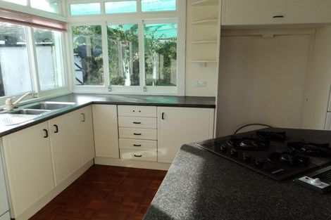 Photo of property in 11 Huka Road, Birkenhead, Auckland, 0626