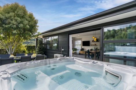 Photo of property in 38 Pakanga Grove, Pyes Pa, Tauranga, 3112