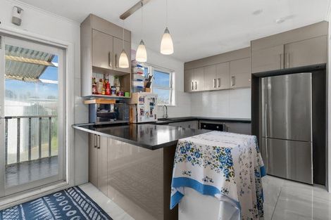 Photo of property in 8 Julian Place, Otara, Auckland, 2023