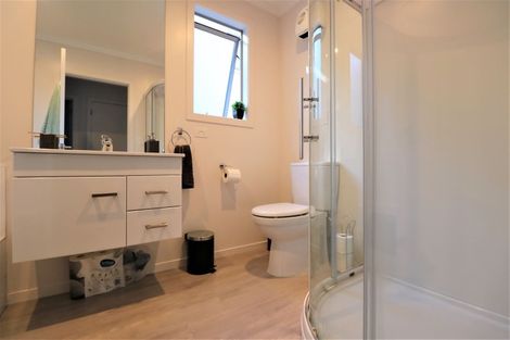 Photo of property in 16 De La Mare Place, Frankton, Queenstown, 9300