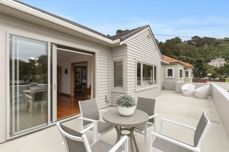 Photo of property in 18 Burnham Street, Seatoun, Wellington, 6022