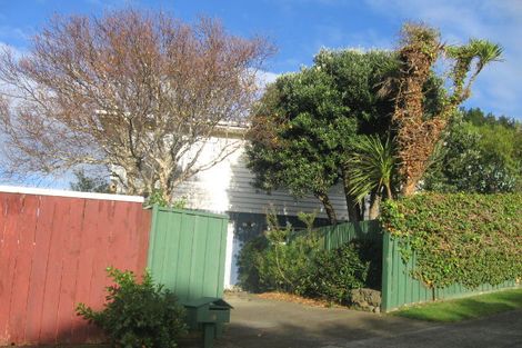 Photo of property in 19 Turriff Crescent, Tawa, Wellington, 5028